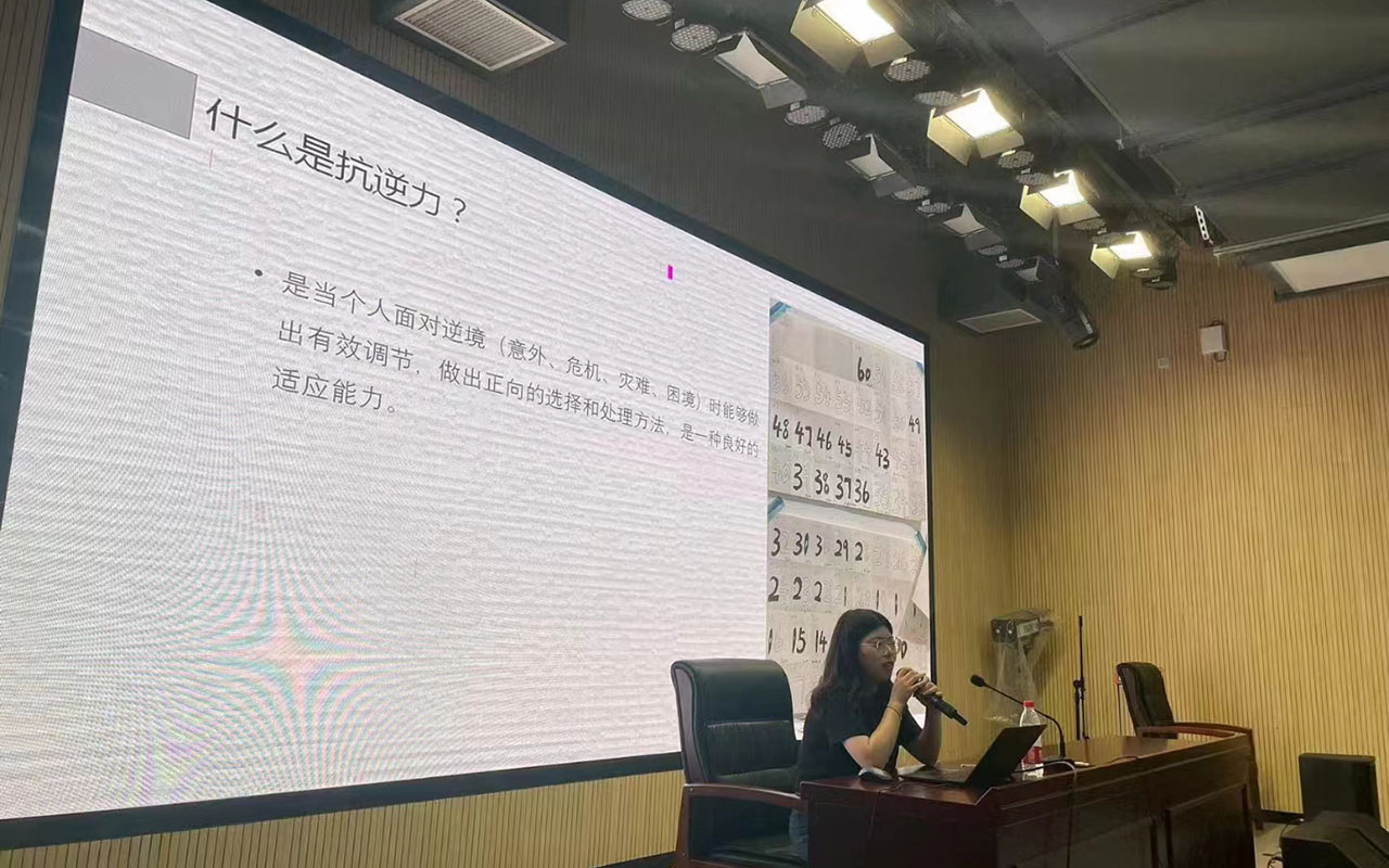 华容董玉娣中学